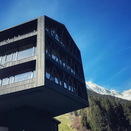 Amus Dolomites